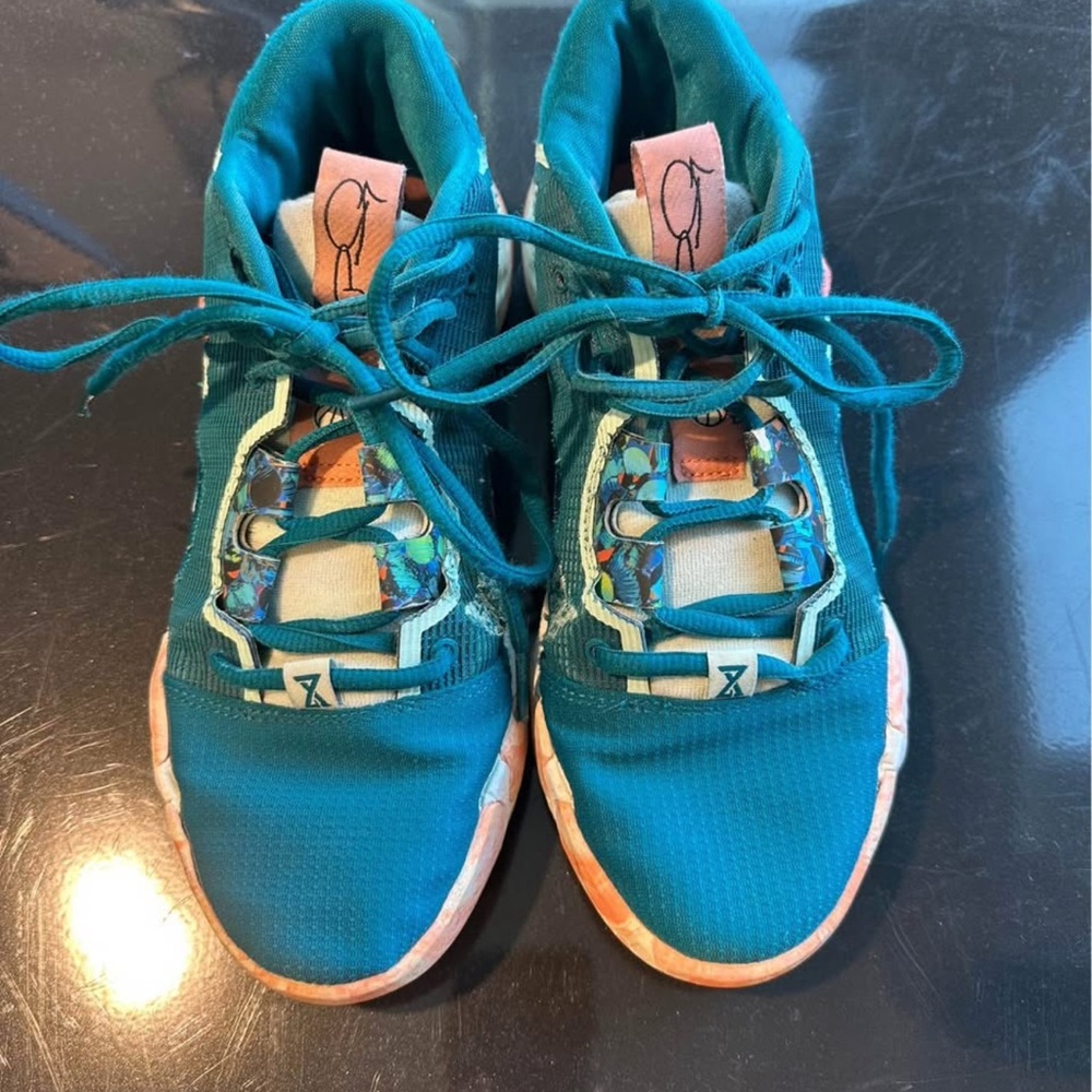 Nike Kids Teal and Peach Sneakers